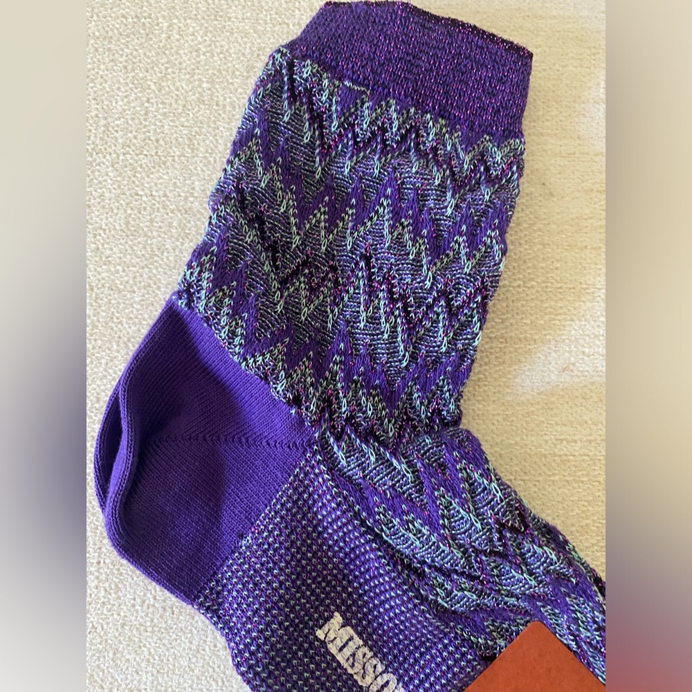 NEW With Tags Missoni Purple Zig Zag Socks - Picture 2 of 4
